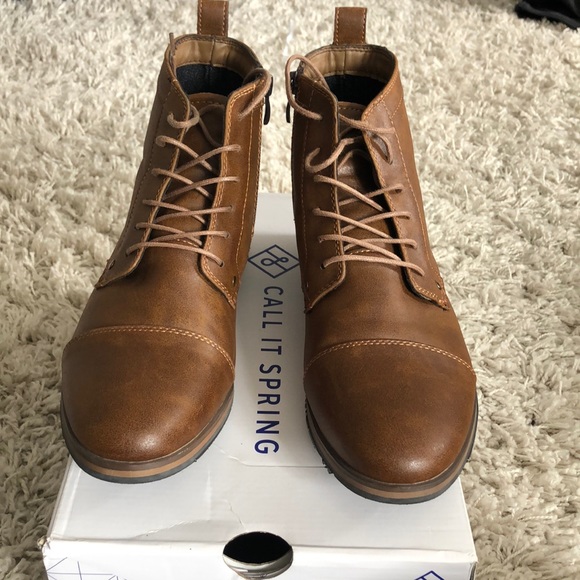 almost new brown call it spring boots worn 3 times.  In perfect condition. - Picture 1 of 11